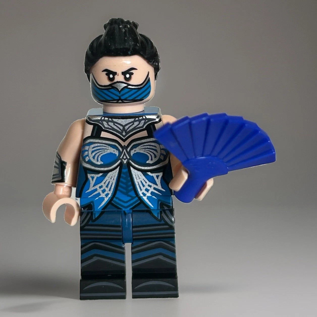 #1303 - Kitana (Mortal Kombat)