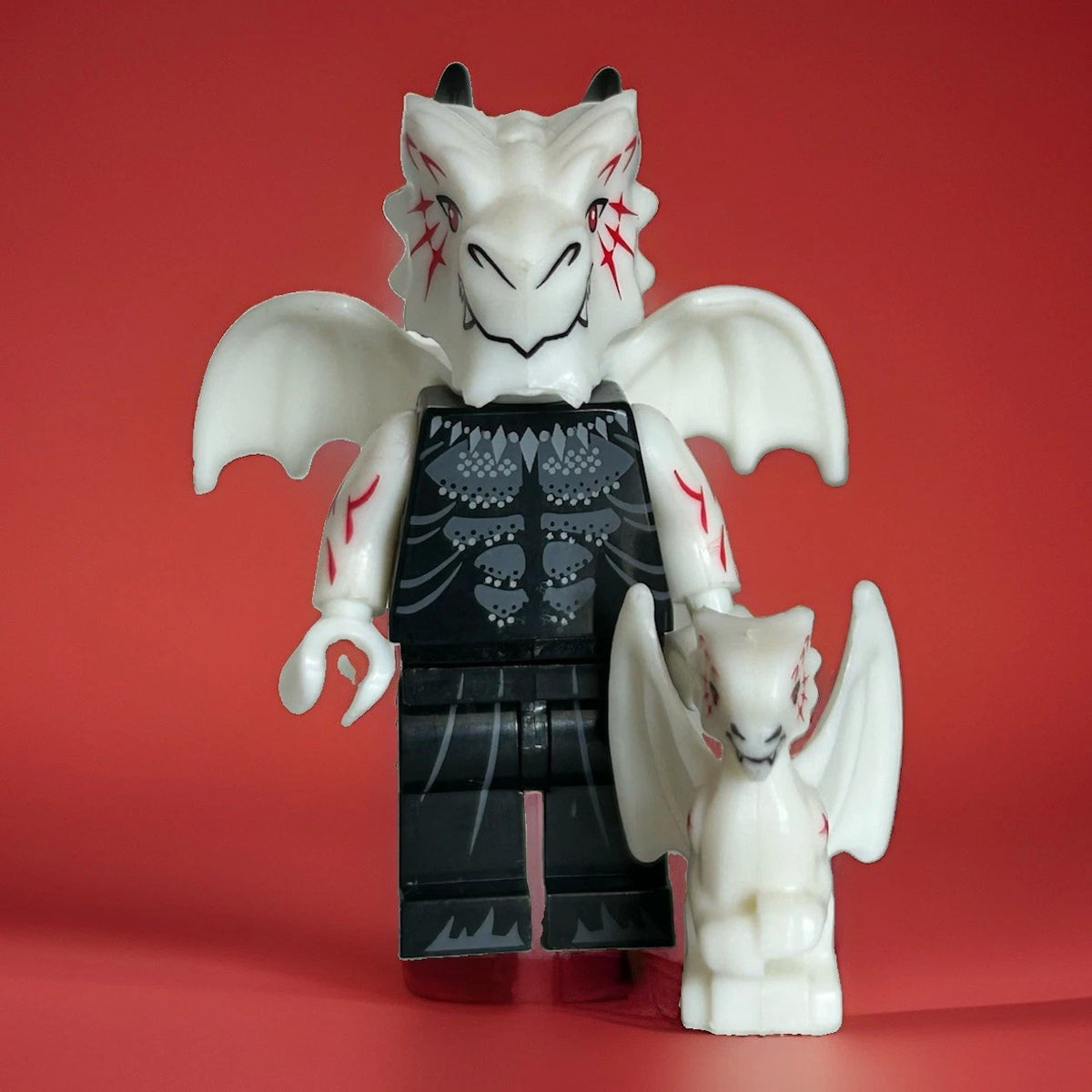 #1320 - Dungeons & Dragons (White Dragon)