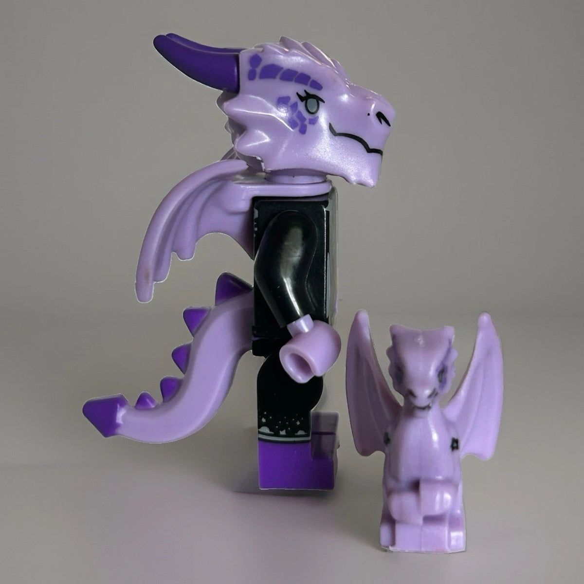 #1318 - Dungeons & Dragons (Purple Dragon)